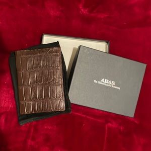 ABAS PASSPORT COVER IN CLASSIC ALLIGATOR